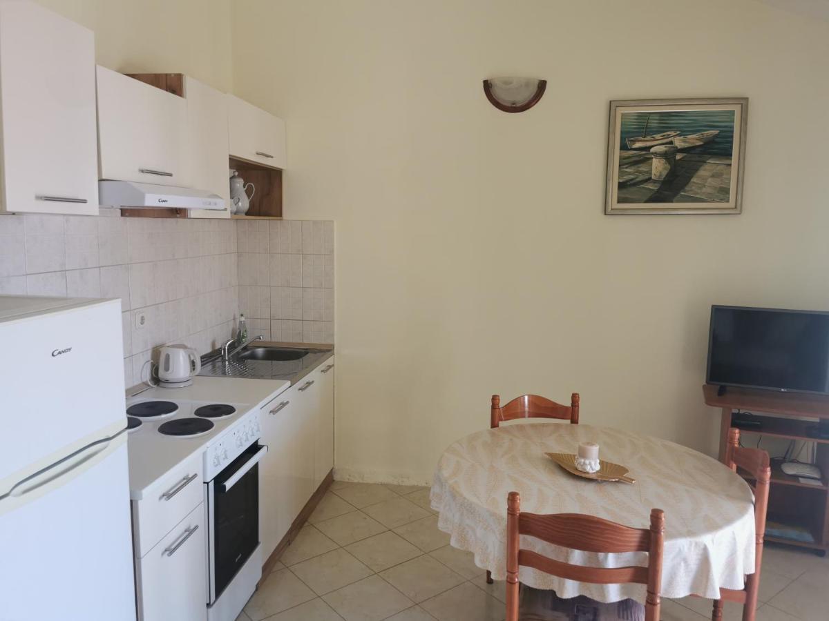 Apartments Dani Bol Kültér fotó