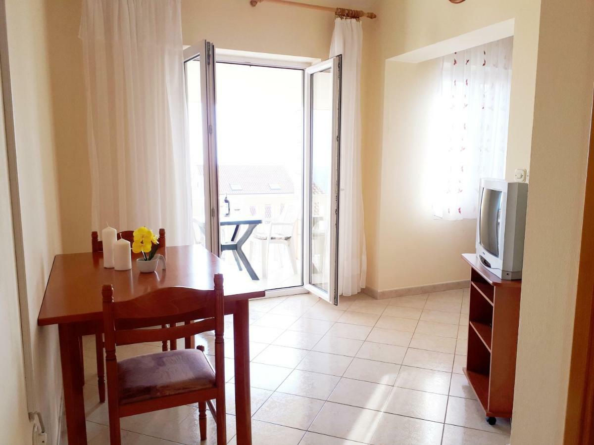 Apartments Dani Bol Kültér fotó