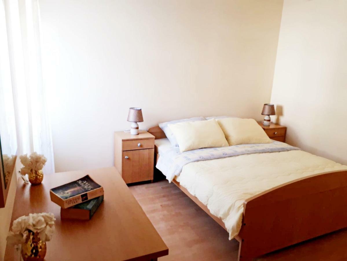 Apartments Dani Bol Kültér fotó